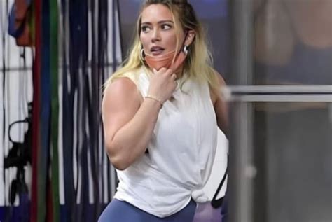 hillary duff nose job|Viral Hilary Duff Photo Has People Questioning If It’s Real